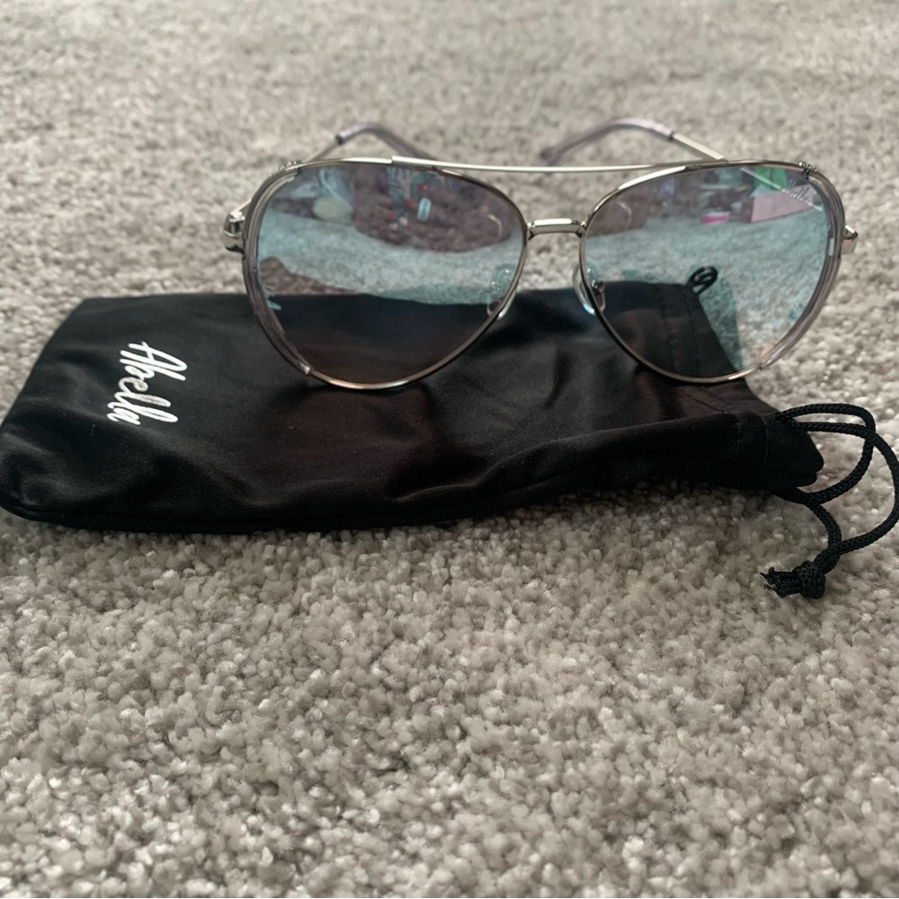 Sunglasses 🕶️